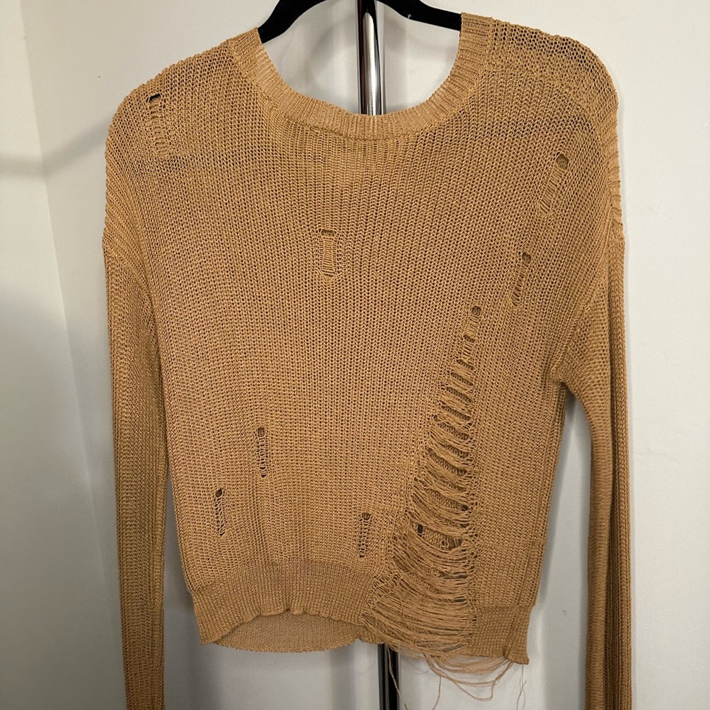 Distressed sweater - Picture 3 of 3